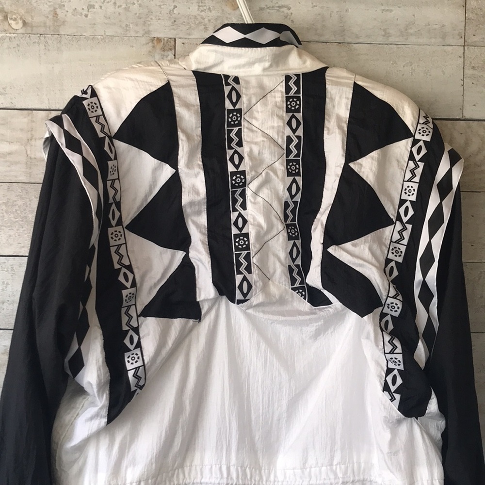Vintage Black & White Geometric Windbreaker Jacket | Retro Minimalist - Picture 6 of 8